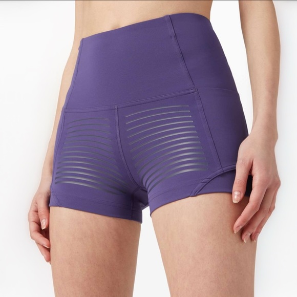 lululemon athletica Pants - Lululemon Rogue Renegade High Rise Short 2.5" Midnight Orchid size 2